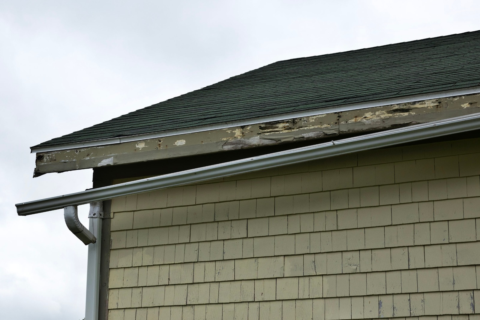 Gutter Separates From Fascia